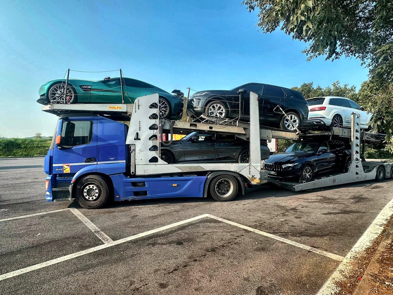 Aletrans car transporter